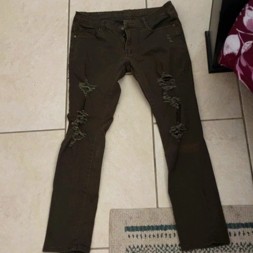 Machine distressed pants